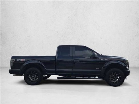 Used 2017 Ford F150 XL w/ Equipment Group 101A Mid RWD image 4