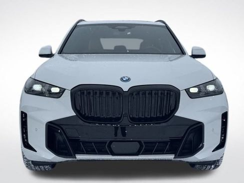 New 2026 BMW X5 xDrive50e w/ M Sport Package image 3