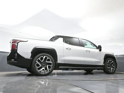New 2025 Chevrolet Silverado EV RST image 50