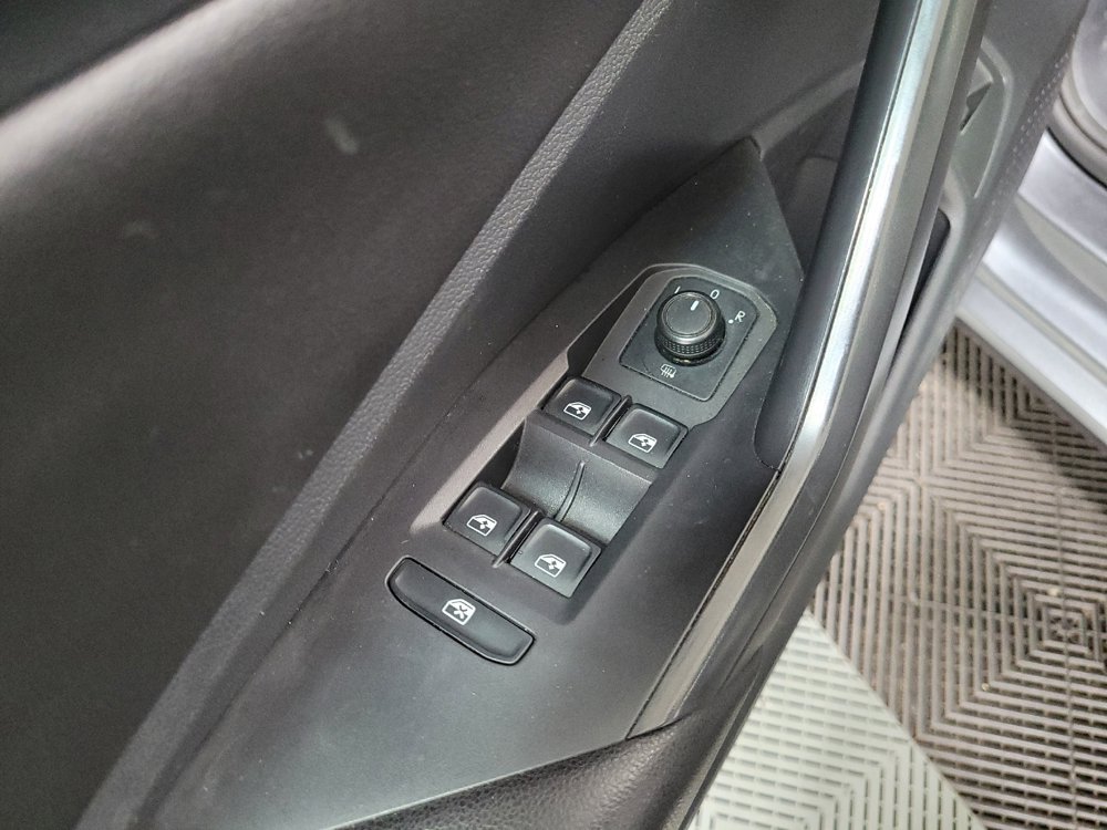 Used 2019 Volkswagen Jetta R-Line FWD image 27