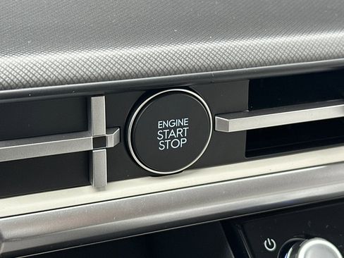 New 2026 Hyundai Santa Fe SE image 23