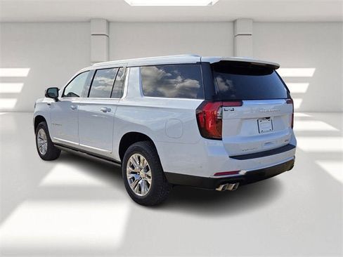 New 2026 GMC Yukon XL Denali w/ Sun & Power Step Package image 3