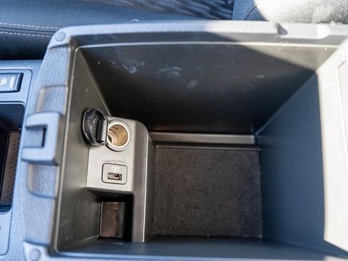 Used 2019 Nissan Rogue SV image 33