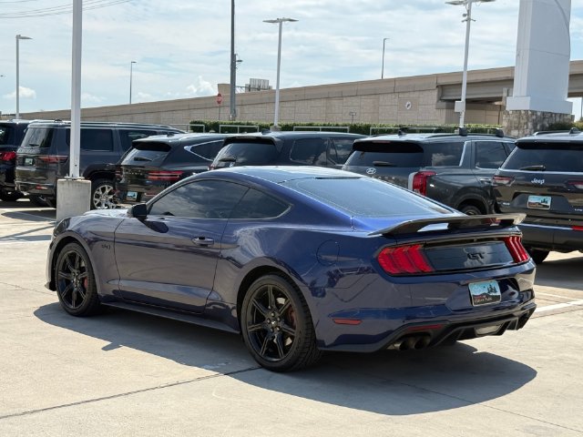 Used 2018 Ford Mustang GT w/ Black Accent Pkg RWD image 9