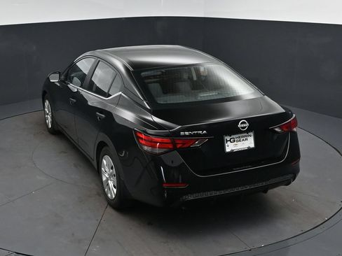 Used 2025 Nissan Sentra S FWD image 33
