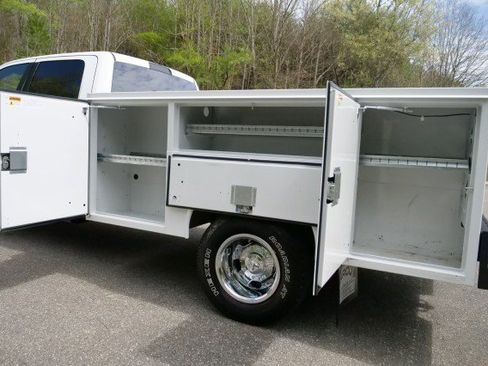 Used 2024 RAM 3500 SLT w/ Quick Order Package 2YG SLT image 12