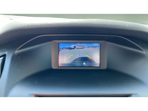 Used 2015 Ford Focus SE w/ SE Cold Weather Package FWD image 19