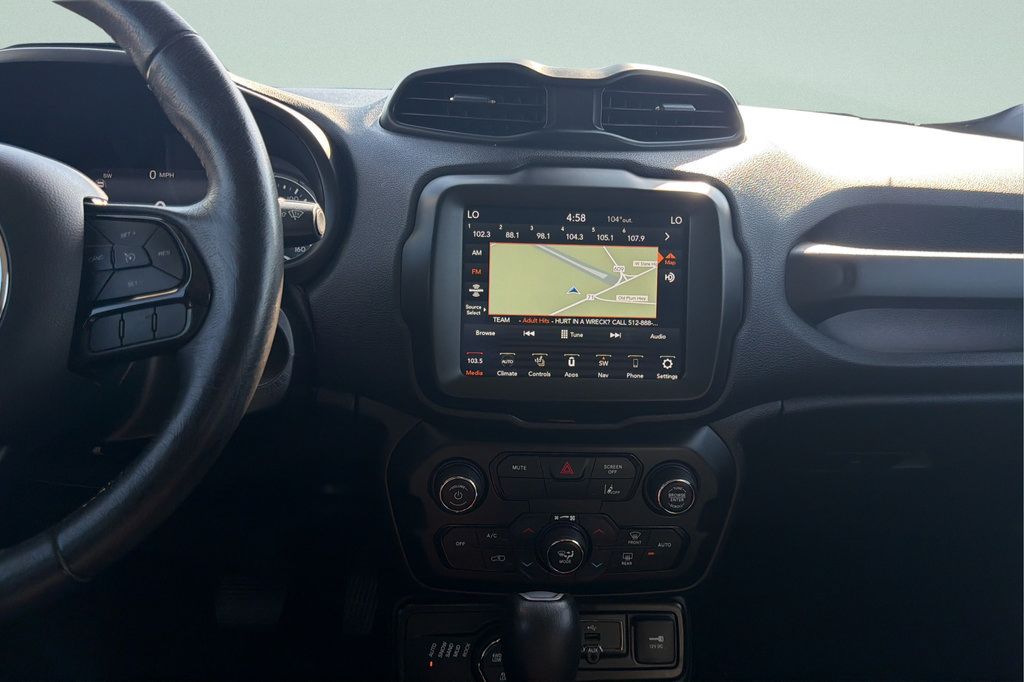 Used 2022 Jeep Renegade Trailhawk AWD/4WD image 11