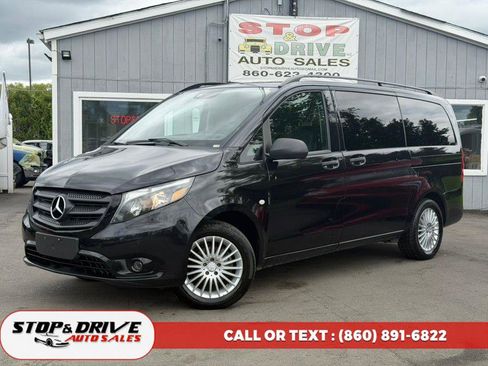 Used 2017 Mercedes-Benz Metris Passenger image 1