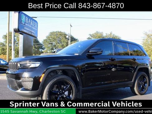 Used 2023 Jeep Grand Cherokee Altitude AWD/4WD image 1