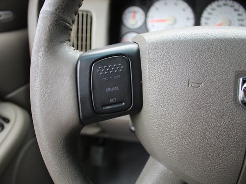 Used 2004 Dodge Ram 1500 Truck SLT w/ Sport Appearance Group AWD/4WD image 28