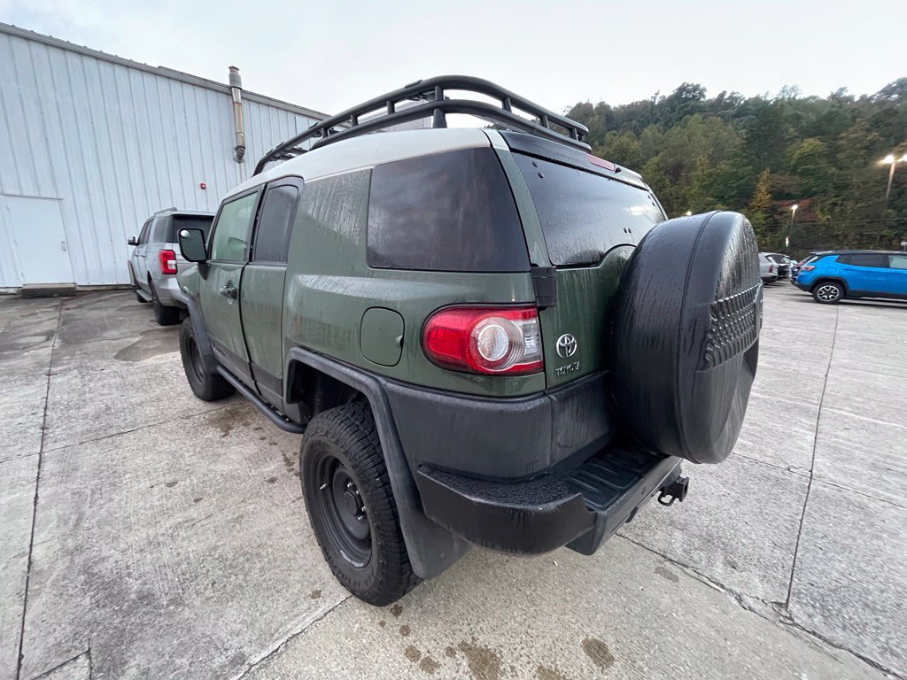 Used 2014 Toyota FJ Cruiser 4WD w/ Upgrade Package image 8