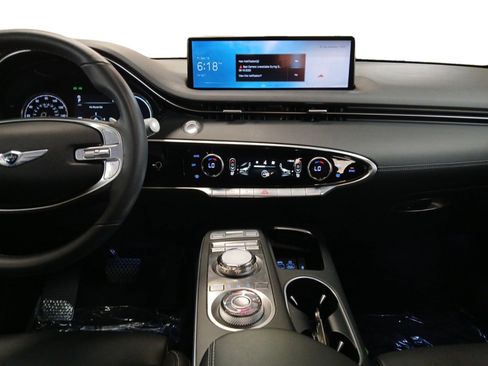 Used 2023 Genesis GV70 2.5T image 11