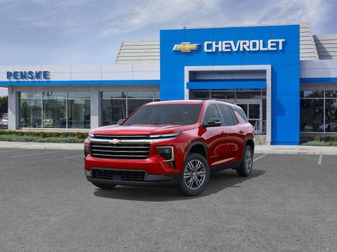 New 2027 Chevrolet Traverse LT w/ Driver Confidence Package FWD image 32