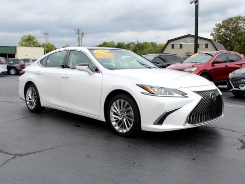 Used 2020 Lexus ES 350 w/ Luxury Package image 3