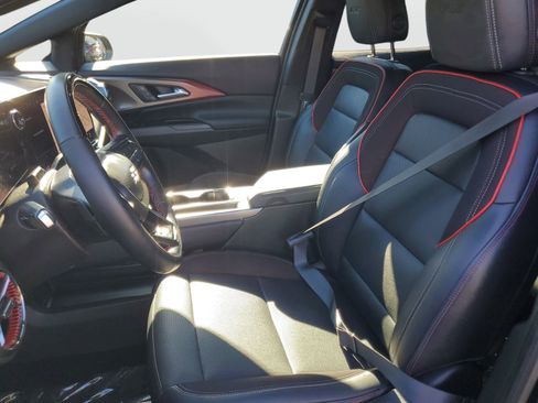 Used 2024 Chevrolet Equinox EV RS image 19