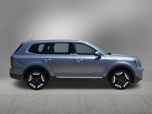 Certified 2024 Kia Telluride S FWD image 7