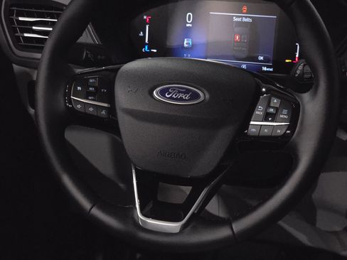 New 2025 Ford Escape Active w/ Cold Weather Package image 18