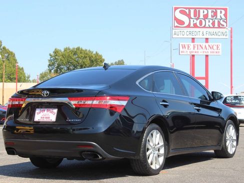 Used 2013 Toyota Avalon Limited FWD image 3