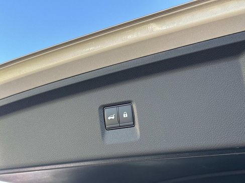 Used 2023 INFINITI QX60 Luxe w/ Performance Audio Package image 33