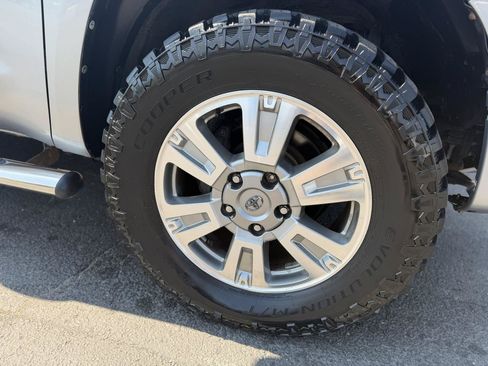 Used 2014 Toyota Tundra Platinum AWD/4WD image 10