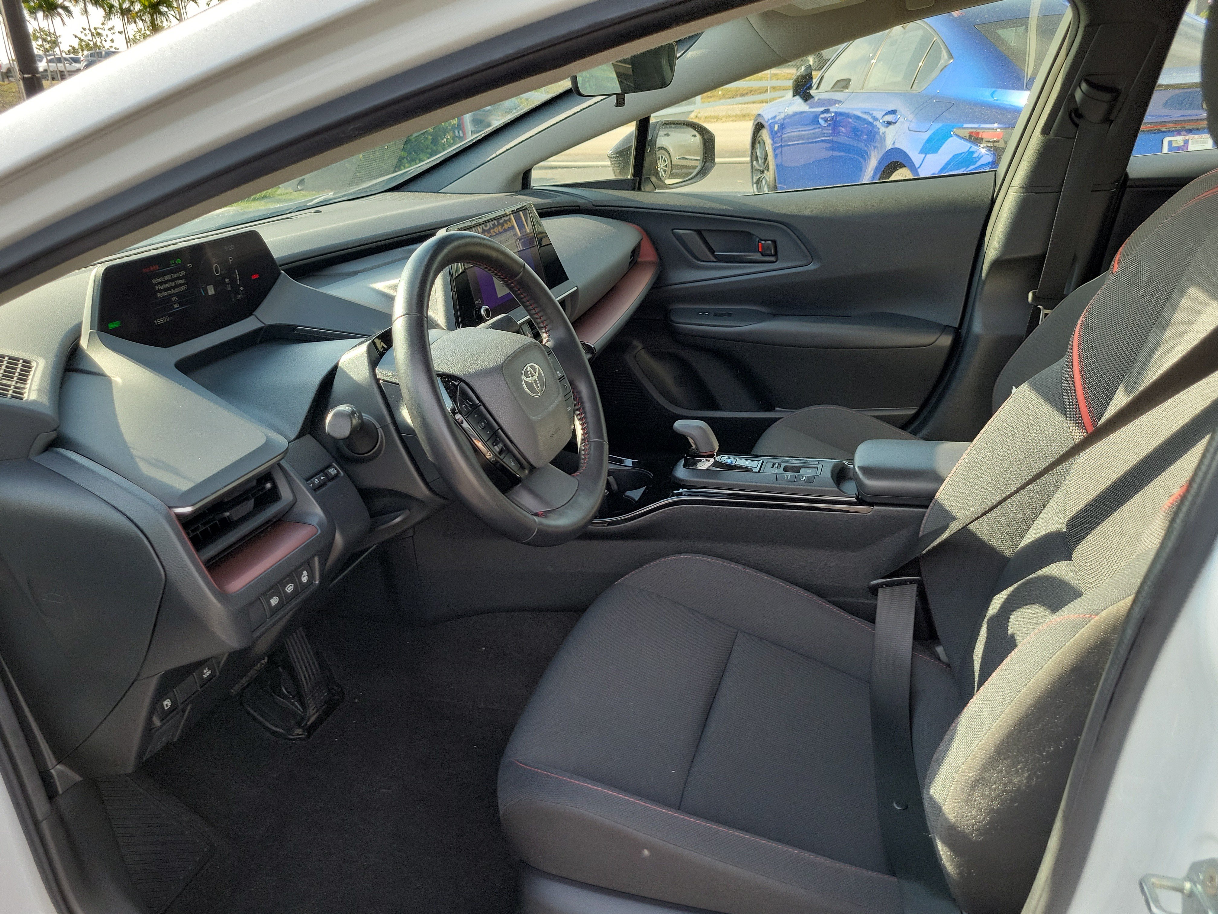 Used 2024 Toyota Prius Prime FWD image 20