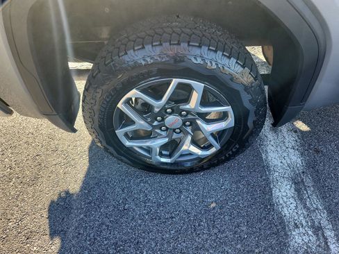 Certified 2024 GMC Sierra 1500 SLT w/ SLT Premium Package image 7