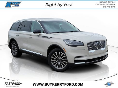 Used 2023 Lincoln Aviator Standard w/ Premium Package image 1