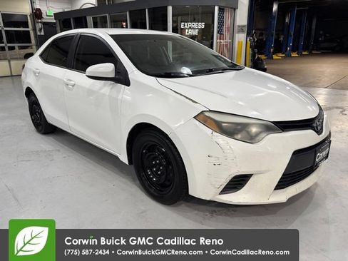 Used 2015 Toyota Corolla LE FWD image 8