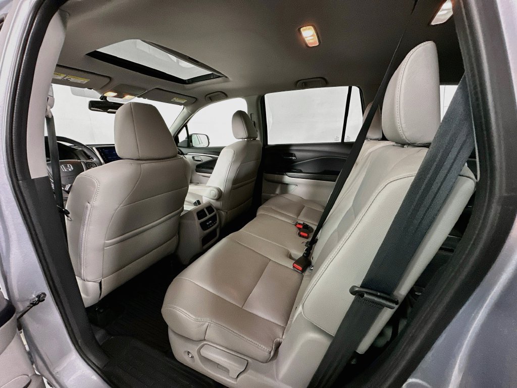 Used 2017 Honda Pilot EX-L image 4