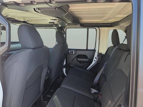 Used 2023 Jeep Wrangler Unlimited w/ 8.4" Radio Group AWD/4WD image 10