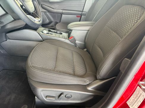 Certified 2023 Ford Escape Active AWD/4WD image 4