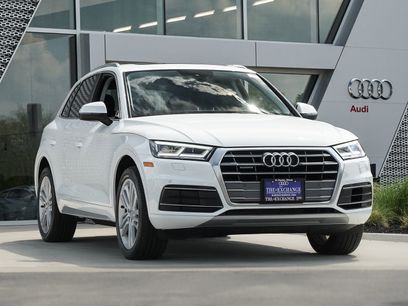 Used 2019 Audi Q5 2.0T Premium Plus w/ Premium Plus Package