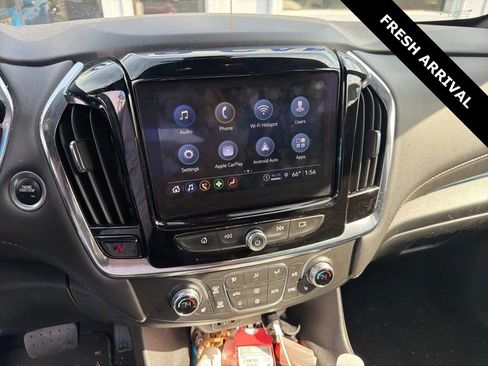 Used 2023 Chevrolet Traverse LT image 7
