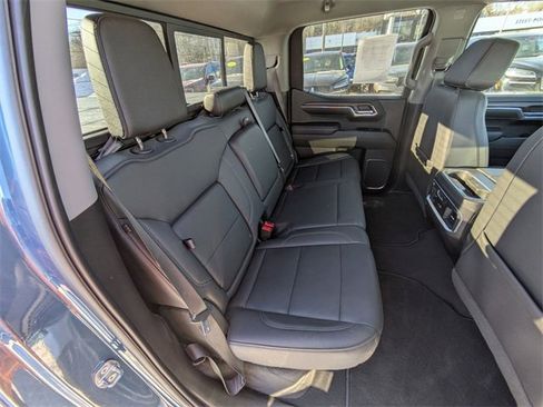 Used 2024 GMC Sierra 1500 SLT w/ SLT Convenience Package image 19