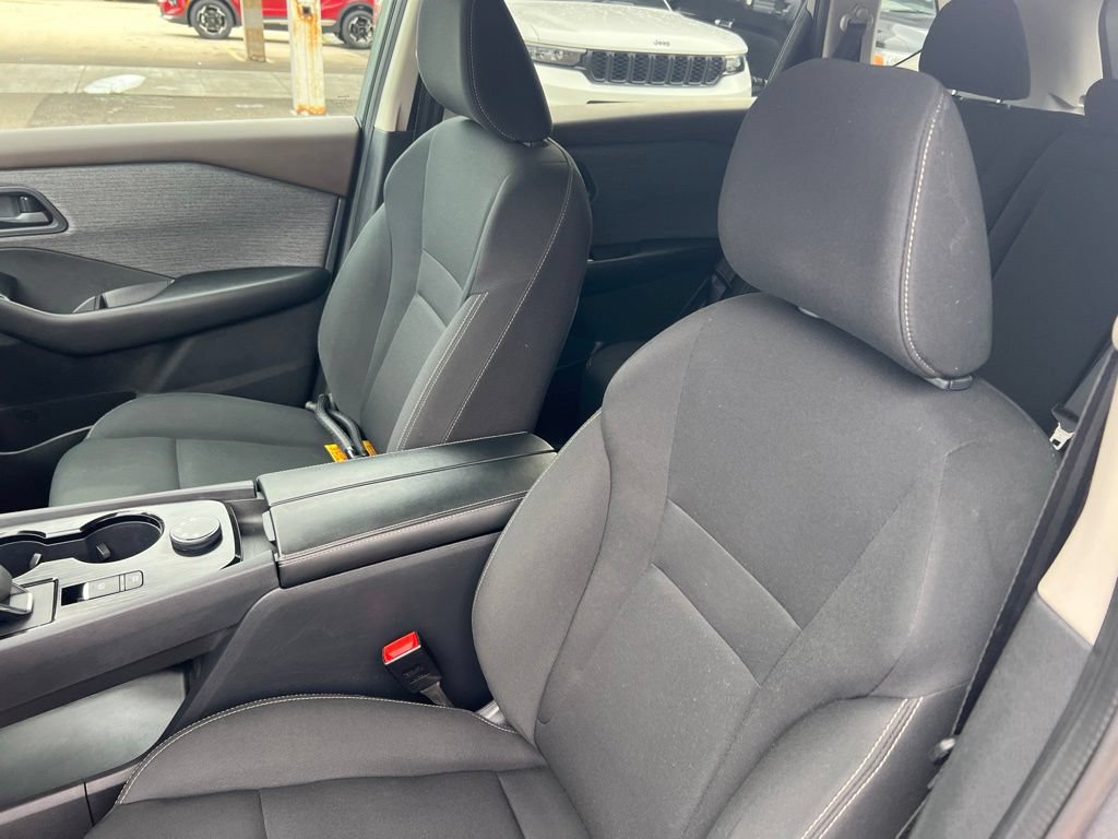Certified 2023 Nissan Rogue S AWD/4WD image 5