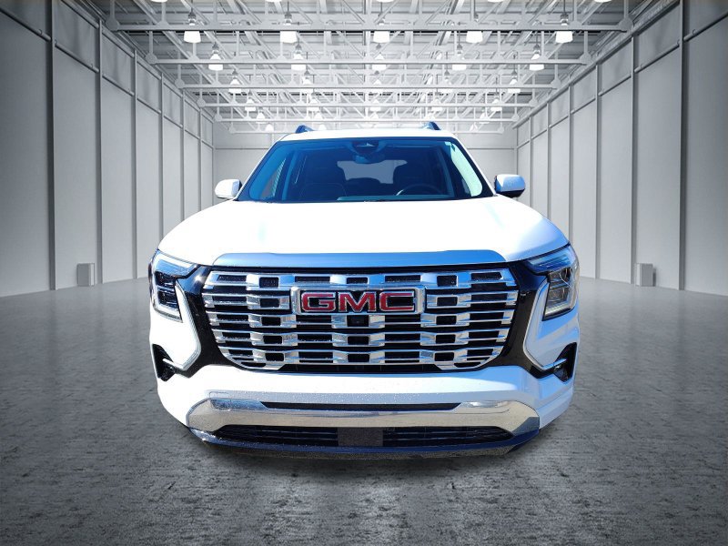 Used 2026 GMC Terrain Denali AWD/4WD image 2