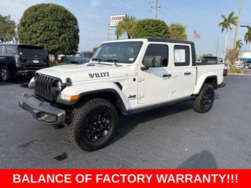 Used 2023 Jeep Gladiator Sport AWD/4WD image 3