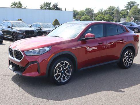 Used 2025 BMW X2 xDrive28i AWD/4WD image 1