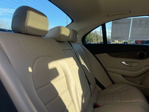 Used 2021 Mercedes-Benz C 300 Sedan image 34
