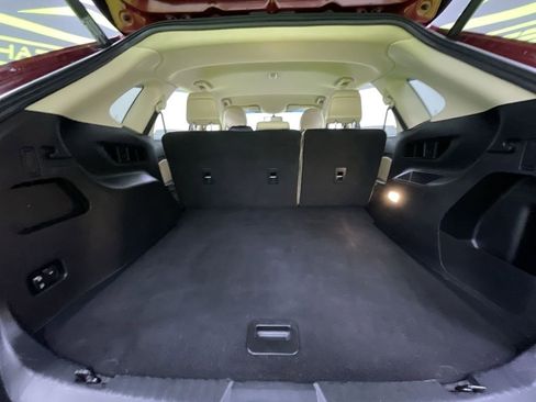 Used 2018 Ford Edge SEL w/ Equipment Group 201A image 28