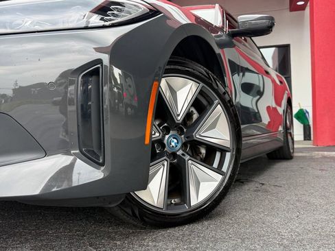 Used 2023 BMW i4 eDrive35 w/ Premium Package RWD image 2