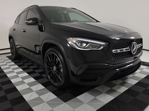 Used 2021 Mercedes-Benz GLA 250 4MATIC image 7