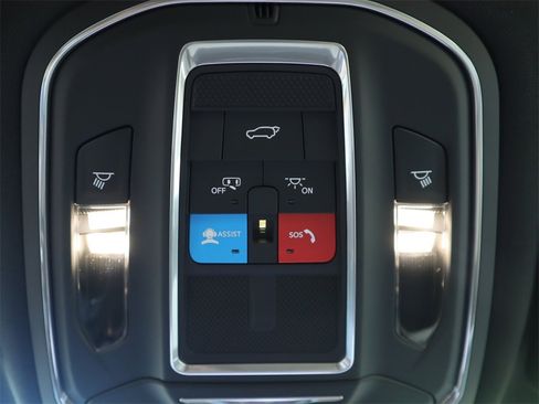 New 2023 Jeep Grand Cherokee L Limited w/ Luxury Tech Group II image 17