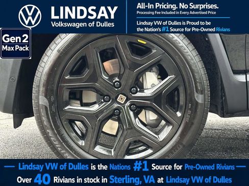 Used 2025 Rivian R1S Adventure AWD/4WD image 8