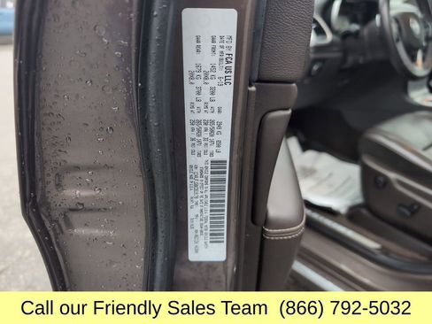 Used 2019 Jeep Grand Cherokee Summit w/ Platinum Series Group image 29