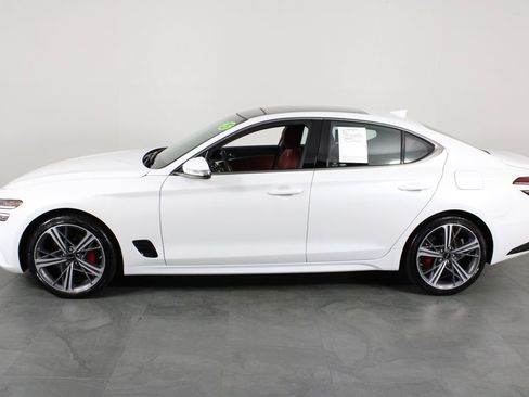 Used 2025 Genesis G70 2.5T w/ Sport Prestige Package image 9