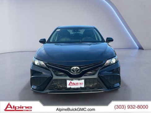 Used 2024 Toyota Camry SE image 8