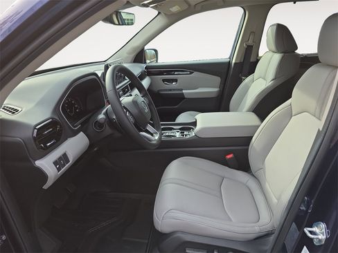 New 2025 Honda Pilot EX-L image 9