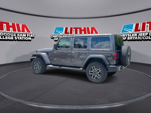 New 2026 Jeep Wrangler Unlimited Sahara AWD/4WD image 6